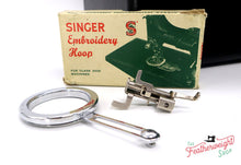 Load image into Gallery viewer, Singer Featherweight 222K Sewing Machine EK3213**
