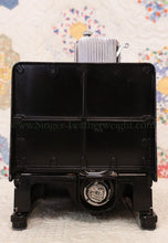 Load image into Gallery viewer, Singer Featherweight 222K Sewing Machine EM9581**