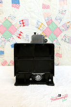Load image into Gallery viewer, Singer Featherweight 221 Sewing Machine, AL024***