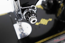 Load image into Gallery viewer, Singer Featherweight 221 Sewing Machine, AL0050**