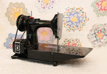Load image into Gallery viewer, Singer Featherweight 222K Sewing Machine EJ9130**