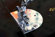 Load image into Gallery viewer, Singer Featherweight 221 Sewing machine, 1934 AD783***