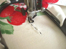 Load image into Gallery viewer, Flat Work Darner, Singer (Vintage Original)