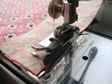 Load image into Gallery viewer, Quarter Inch (1/4") Foot, Hinged