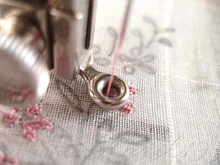 Load image into Gallery viewer, Singer Featherweight Embroidery & Darning Foot (Vintage Original)