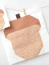 Load image into Gallery viewer, Pattern, Acorn Quilt Block by Ellis & Higgs (digital download)