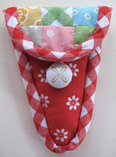 Load image into Gallery viewer, PATTERN BOOKLET, Bee in my Bonnet Stitchy Pattern by Lori Holt