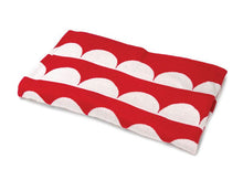 Load image into Gallery viewer, Throw, Bonnie and Camille for Moda -SMITTEN RED AND WHITE SCALLOP
