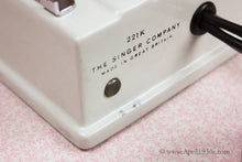 Load image into Gallery viewer, Singer Featherweight 221 Sewing Machine, WHITE EY848***ch
