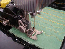 Load image into Gallery viewer, Stitch Patterns, Singer Automatic Zigzagger (Vintage Original)
