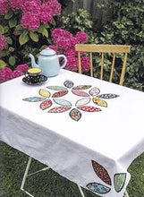 Load image into Gallery viewer, PATTERN BOOK, The Joy of Jelly Rolls by Carolyn Forster: A Complete Guide to Quilting and Sewing Using Jelly Rolls
