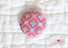 Load image into Gallery viewer, Farmer's Flock Dot Magnets Lori Holt of Bee in my Bonnet
