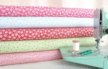 Load image into Gallery viewer, Fabric, Floral Doilies, 30's Collection - FAT QUARTER BUNDLE
