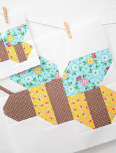 Load image into Gallery viewer, Pattern, Honey Bee Quilt Block by Ellis &amp; Higgs (digital download)
