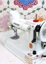 Load image into Gallery viewer, Singer Featherweight 221K Sewing Machine, WHITE FA126***
