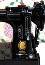 Load image into Gallery viewer, Singer Featherweight 222K Sewing Machine EK632**
