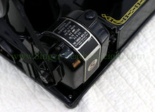 Load image into Gallery viewer, Singer Featherweight 222K Sewing Machine EL682***
