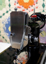 Load image into Gallery viewer, Singer Featherweight 222K Sewing Machine EK636***
