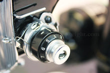 Load image into Gallery viewer, Singer Featherweight 222K Sewing Machine EM602***

