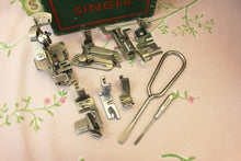 Load image into Gallery viewer, Singer Featherweight 222K Sewing Machine EM6047**
