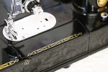Load image into Gallery viewer, Singer Featherweight 222K Sewing Machine EM6028***
