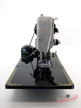 Load image into Gallery viewer, Singer Featherweight 222K 1957 - EM6031**
