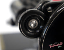 Load image into Gallery viewer, Singer Featherweight 222K 1957 - EM6031**
