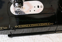 Load image into Gallery viewer, Singer Featherweight 222K Sewing Machine EJ617***
