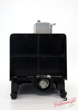 Load image into Gallery viewer, Singer Featherweight 222K Sewing Machine EM960***
