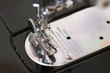 Load image into Gallery viewer, Singer Featherweight 222K Sewing Machine EJ617***
