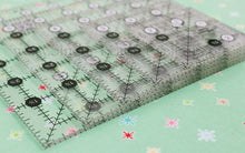 Load image into Gallery viewer, Square CREATIVE GRIDS RULER SET of 5 - 2.5", 3.5", 4.5", 5.5" &amp; 6.5" with Self-Grips
