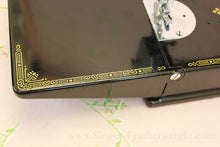 Load image into Gallery viewer, Singer Featherweight 221 Sewing Machine GOLDEN GATE SAN FRANCISCO Edition AF090***
