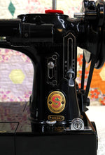 Load image into Gallery viewer, Singer Featherweight 222K Sewing Machine, RED "S" ER901***
