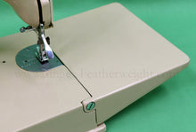 Load image into Gallery viewer, Singer Featherweight 221J Sewing Machine, TAN ES658***
