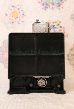 Load image into Gallery viewer, Singer Featherweight 221 Sewing machine, 1933 AD541***
