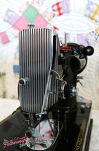 Load image into Gallery viewer, Singer Featherweight 222K Sewing Machine EP131***
