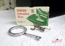 Load image into Gallery viewer, Singer Featherweight 222K Sewing Machine EK6362**
