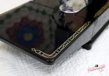 Load image into Gallery viewer, Singer Featherweight 222K Sewing Machine EK6362**
