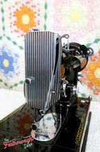Load image into Gallery viewer, Singer Featherweight 222K Sewing Machine EK62883*
