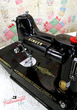 Load image into Gallery viewer, Singer Featherweight 221K Sewing Machine EL539***
