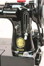 Load image into Gallery viewer, Singer Featherweight 222K Sewing Machine EM601***
