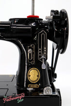 Load image into Gallery viewer, Singer Featherweight 222K Sewing Machine EM9573**
