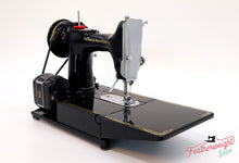 Load image into Gallery viewer, Singer Featherweight 222K Sewing Machine EJ909***
