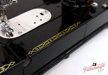 Load image into Gallery viewer, Singer Featherweight 222K Sewing Machine EJ909***
