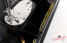 Load image into Gallery viewer, Singer Featherweight 222K Sewing Machine EJ909***
