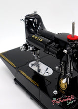 Load image into Gallery viewer, Singer Featherweight 222K Sewing Machine EL181***
