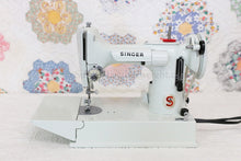 Load image into Gallery viewer, Singer Featherweight 221 Sewing Machine, WHITE EV893***
