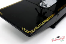 Load image into Gallery viewer, Singer Featherweight 222K Sewing Machine, RED "S" ER0244**

