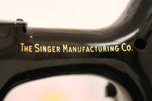 Load image into Gallery viewer, Singer Featherweight 222K Sewing Machine EN134***
