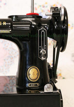 Load image into Gallery viewer, Singer Featherweight 221 Sewing Machine, AM186***
